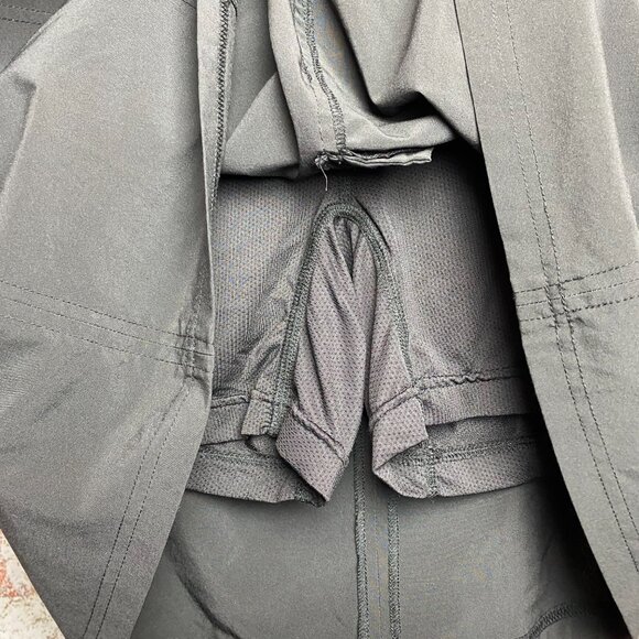 L.L. Bean Women's Black Skorts Size 12R - Picture 5 of 6